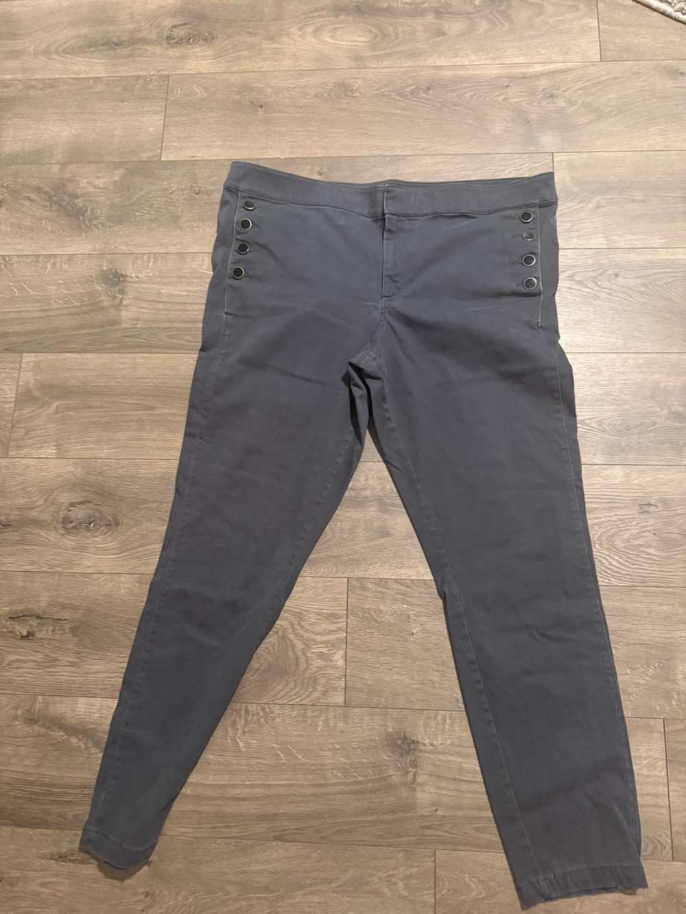 LOFT Men's Dark Navy Button-Accent Chinos